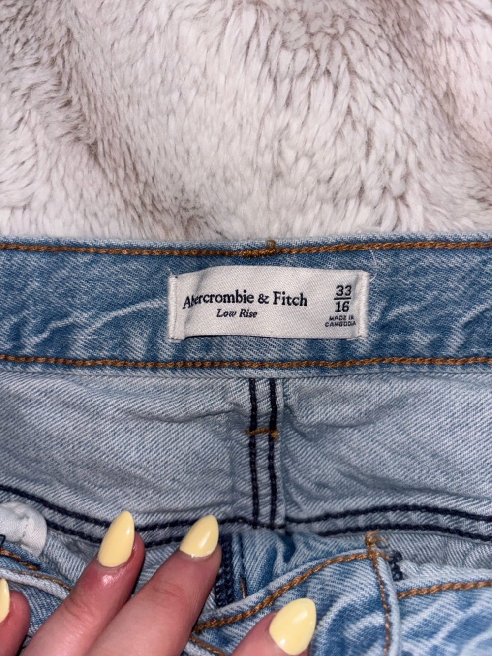Abercrombie & Fitch Low Rise Mini Skirt